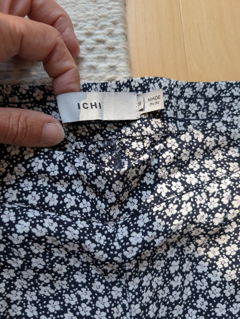 ICHI Wide Leg Ditsy Print Pants - Picture 7 of 9